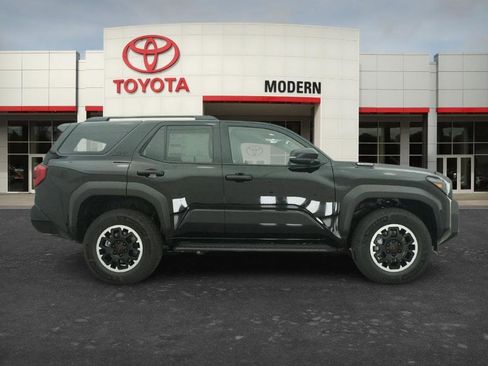 New 2026 Toyota 4Runner TRD Off-Road AWD/4WD image 17