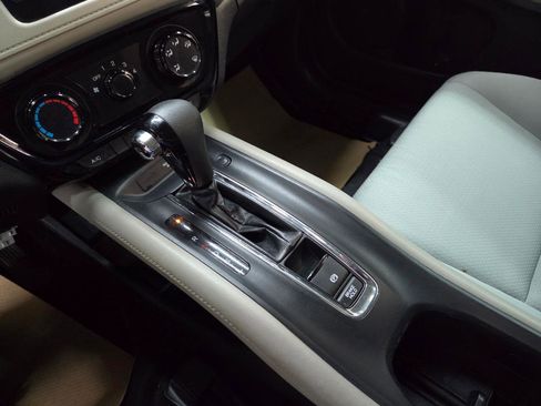 Used 2019 Honda HR-V LX image 20