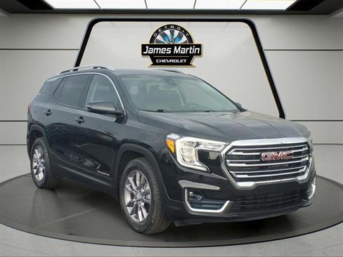 Certified 2023 GMC Terrain SLT w/ LPO, Floor Liner Package image 3