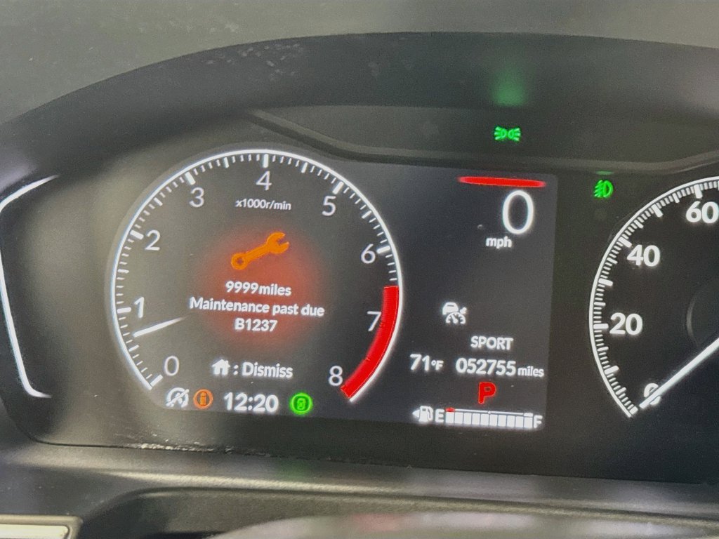 Used 2023 Honda Pilot Sport image 15