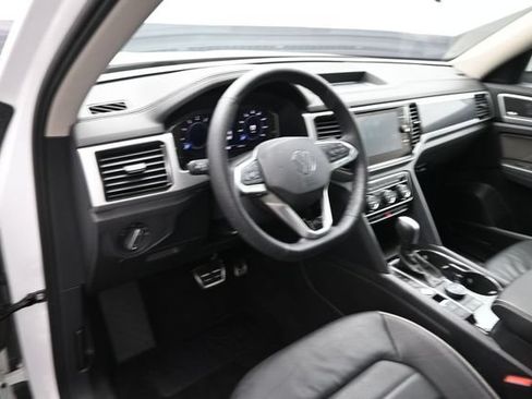 Used 2023 Volkswagen Atlas SEL Premium AWD/4WD image 9