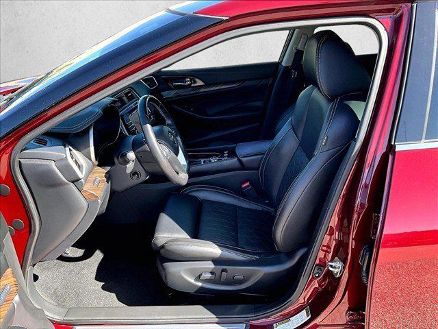 Used 2017 Nissan Maxima Platinum FWD image 24