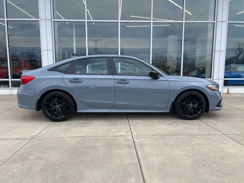 Certified 2024 Honda Civic Sport image 2