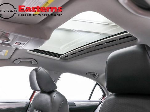 Used 2017 Volkswagen Jetta SE image 44