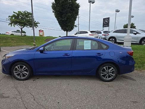 Certified 2023 Kia Forte LXS FWD image 7