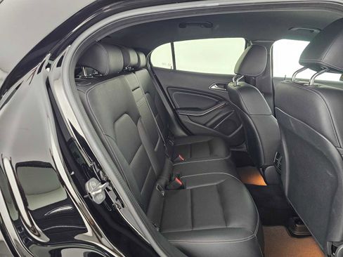 Used 2020 Mercedes-Benz GLA 250 image 12