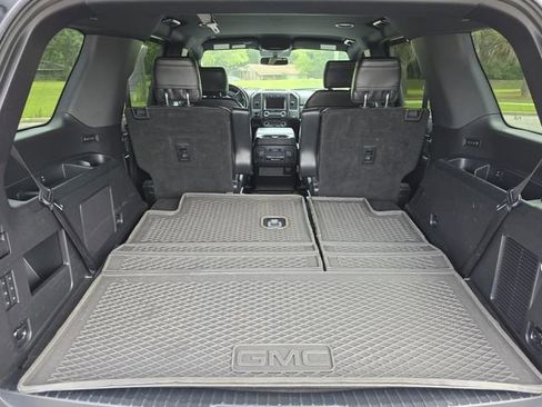 Used 2018 Ford Expedition Limited RWD image 12