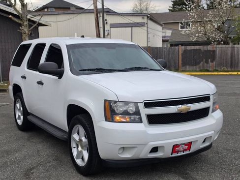 Used 2009 Chevrolet Tahoe LS w/ Skid Plate Package AWD/4WD image 6