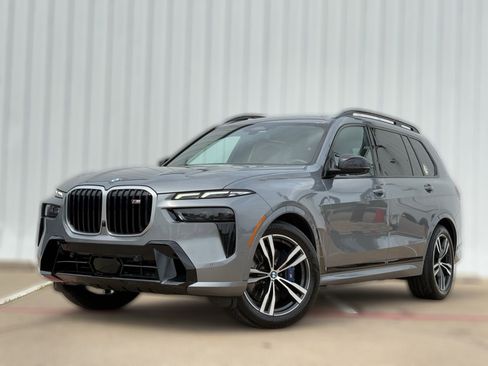 Used 2023 BMW X7 M60i w/ Executive Package image 2