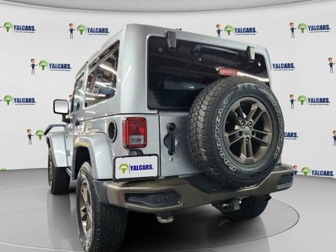 Used 2017 Jeep Wrangler Sahara image 6