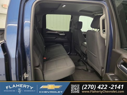 Used 2022 Chevrolet Silverado 1500 RST w/ Max Trailering Package AWD/4WD image 13