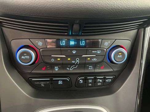 Used 2018 Ford C-MAX Titanium w/ Equipment Group 301A FWD image 31