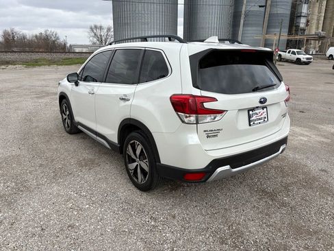 Used 2019 Subaru Forester Touring image 5