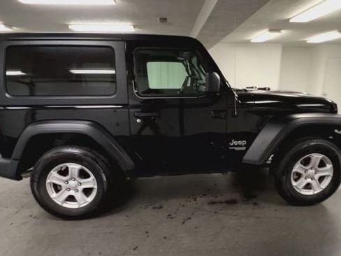 Used 2021 Jeep Wrangler Sport image 9