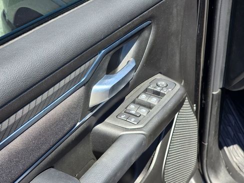 Used 2025 RAM 1500 Big Horn AWD/4WD image 37