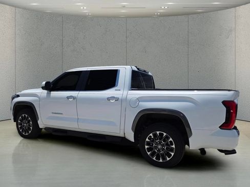 Used 2025 Toyota Tundra Limited AWD/4WD image 6