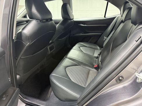 Used 2021 Toyota Camry SE FWD image 24