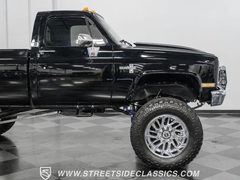 Used 1986 Chevrolet C/K Truck 3500 image 29