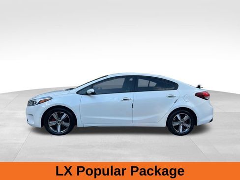 Used 2018 Kia Forte LX w/ LX Popular Package image 2