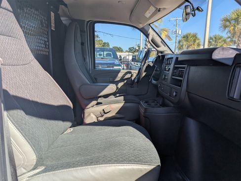 Used 2023 Chevrolet Express 2500 w/ Driver Convenience Package image 16