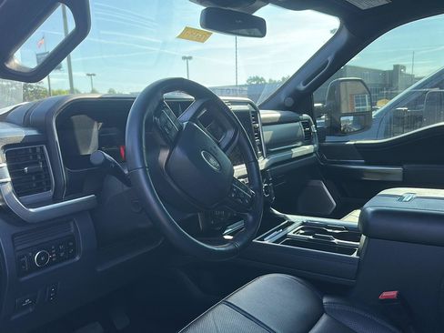 Used 2025 Ford F350 Platinum w/ Tremor Off-Road Package AWD/4WD image 2
