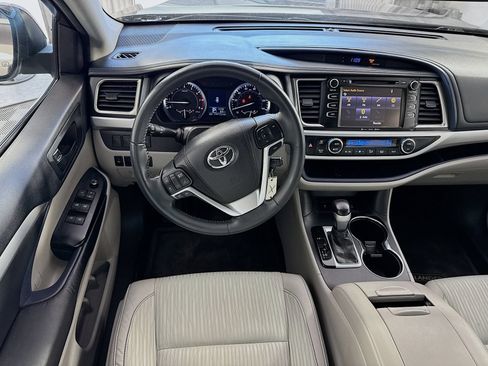 Used 2016 Toyota Highlander Plus AWD/4WD image 15