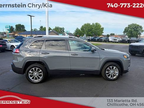 Used 2021 Jeep Cherokee Latitude Lux w/ Mopar Interior Package AWD/4WD image 28