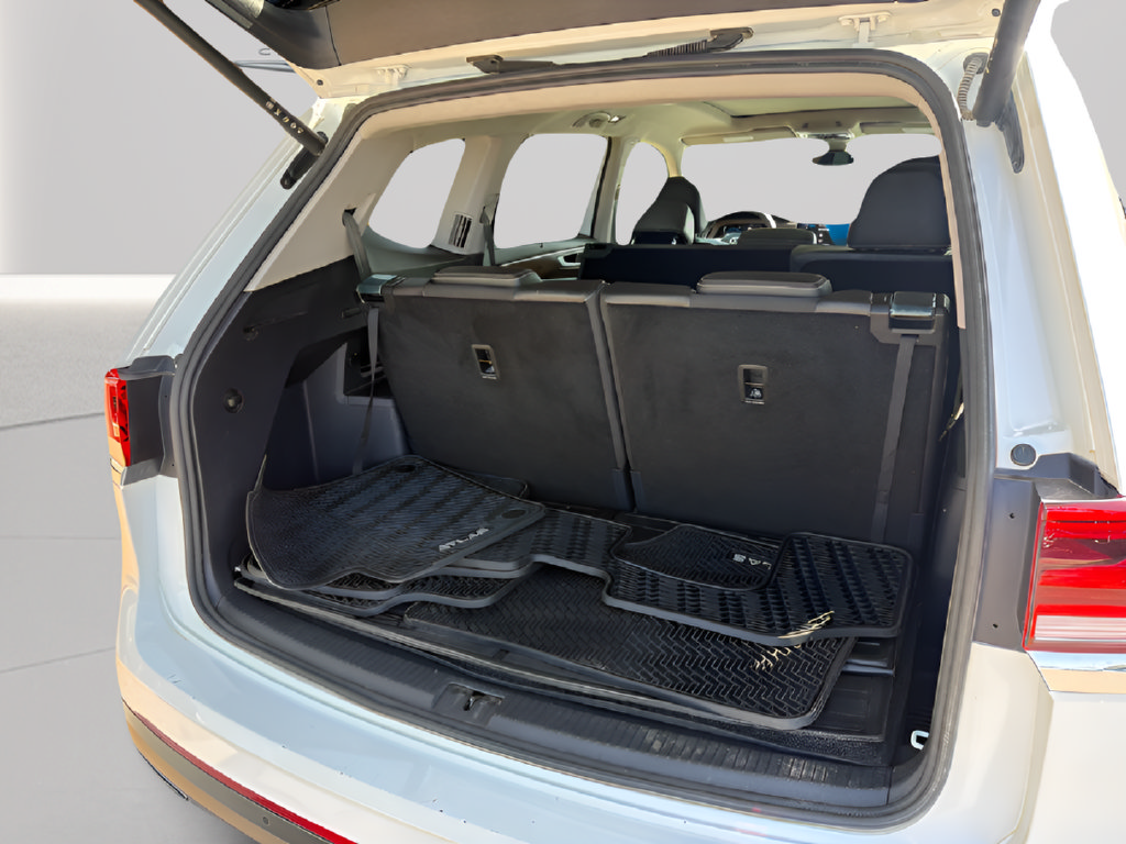 Used 2024 Volkswagen Atlas SE w/ Panoramic Sunroof Package FWD image 44