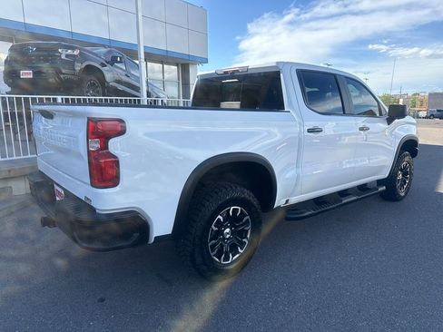 Used 2024 Chevrolet Silverado 1500 ZR2 w/ Technology Package AWD/4WD image 5