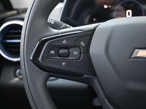 New 2026 Chevrolet Trax LT w/ LPO, Blackout Package image 19