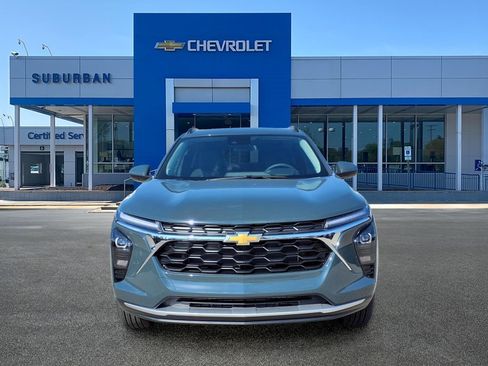 New 2026 Chevrolet Trax LT FWD image 2