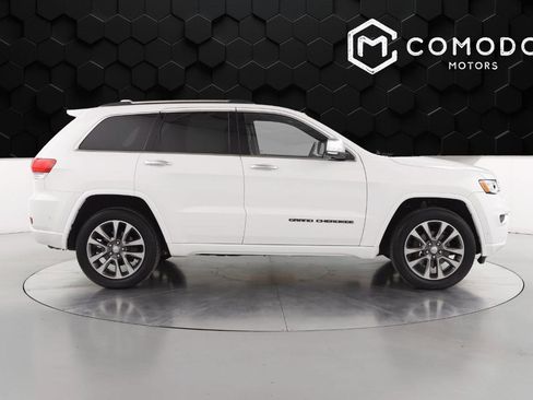 Used 2017 Jeep Grand Cherokee Overland w/ Jeep Active Safety Group image 2