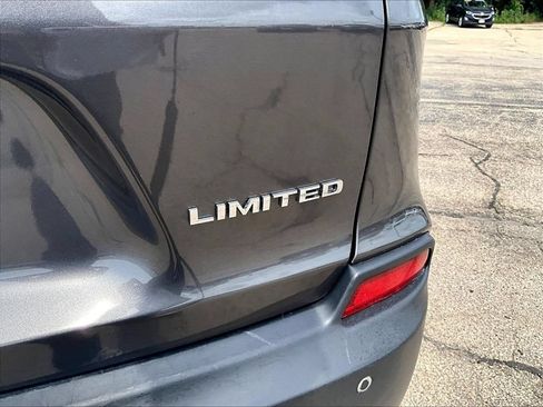 Used 2019 Jeep Cherokee Limited AWD/4WD image 27