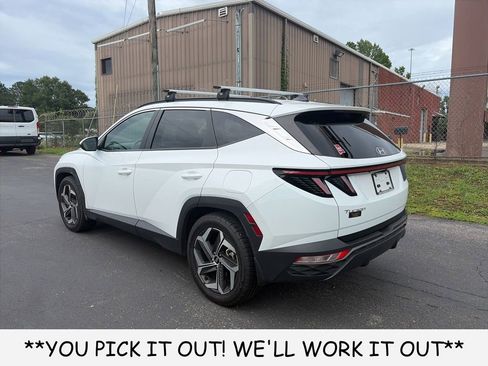 Used 2022 Hyundai Tucson SEL w/ Convenience + Premium Package FWD image 4