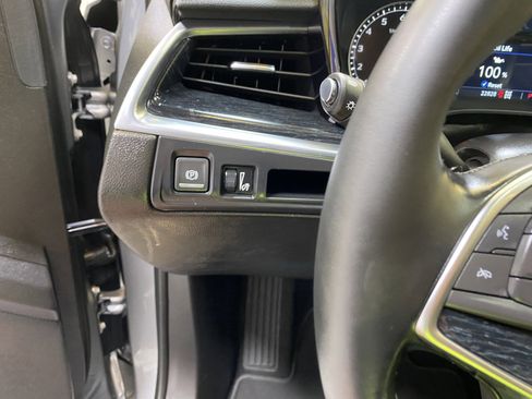 Used 2025 Cadillac XT5 Premium Luxury image 38