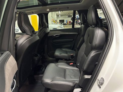 Certified 2023 Volvo XC90 B6 Ultimate image 14