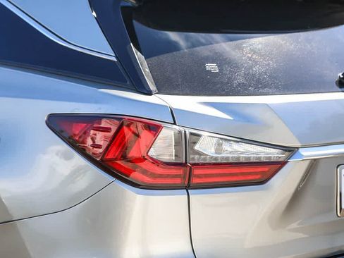 Used 2018 Lexus RX 350L FWD w/ Premium Package image 9