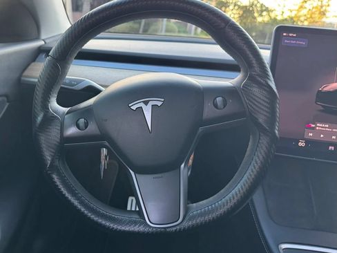 Used 2022 Tesla Model Y Performance AWD/4WD image 34