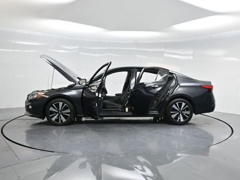 Used 2022 Nissan Altima 2.5 SV image 52