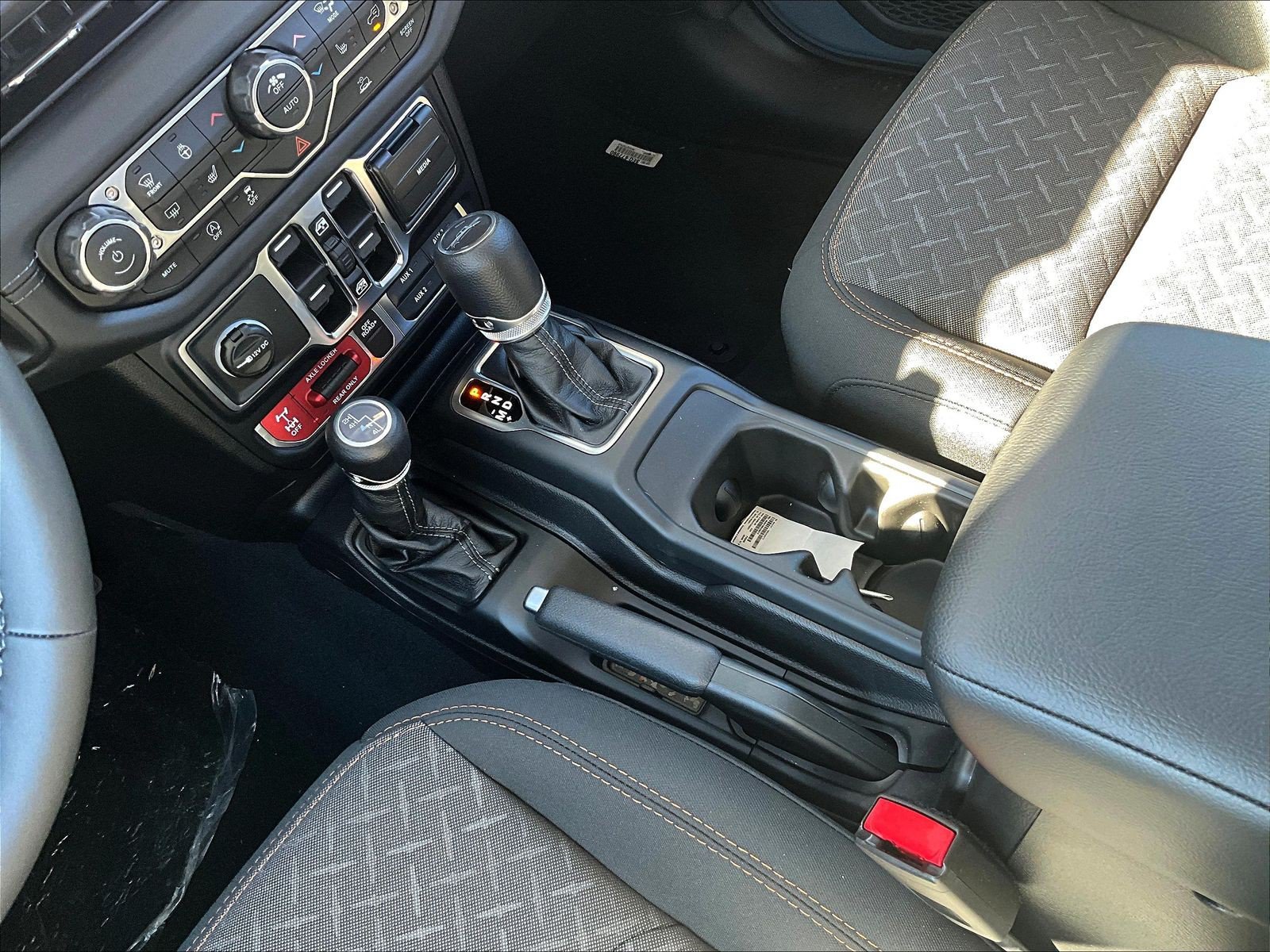 New 2026 Jeep Gladiator Mojave AWD/4WD image 12