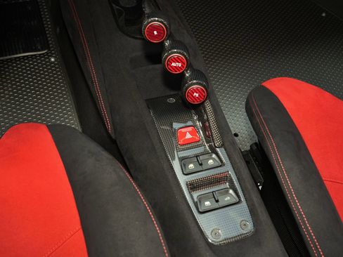 Used 2020 Ferrari 488 Pista Spider image 23