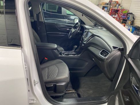 Certified 2020 Chevrolet Equinox LT image 11