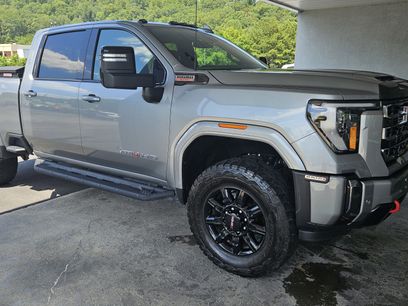 Used 2024 GMC Sierra 2500 AT4 w/ AT4 Preferred Package