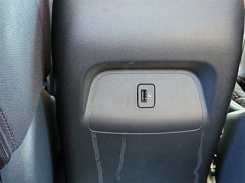 Used 2025 Nissan Sentra SV image 11