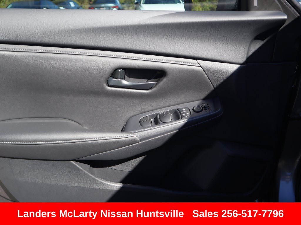 Used 2025 Nissan Sentra S FWD image 19