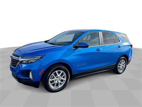 Certified 2024 Chevrolet Equinox LT w/ LPO, Floor Liner Package image 1