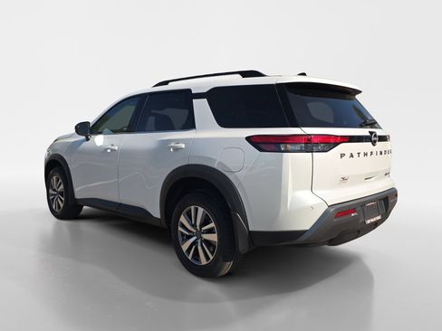 New 2026 Nissan Pathfinder SL AWD/4WD image 3