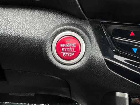 Used 2017 Honda Accord Touring image 23