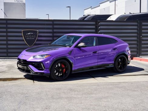 Used 2024 Lamborghini Urus Performante AWD/4WD image 6