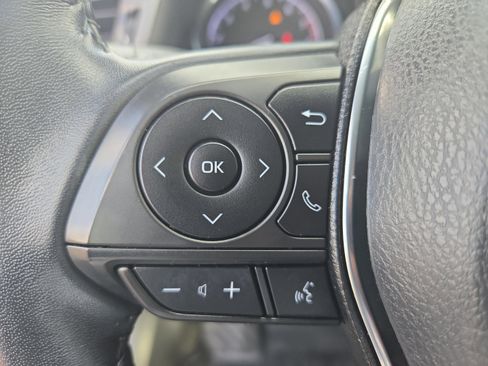 Used 2020 Toyota Camry SE image 18